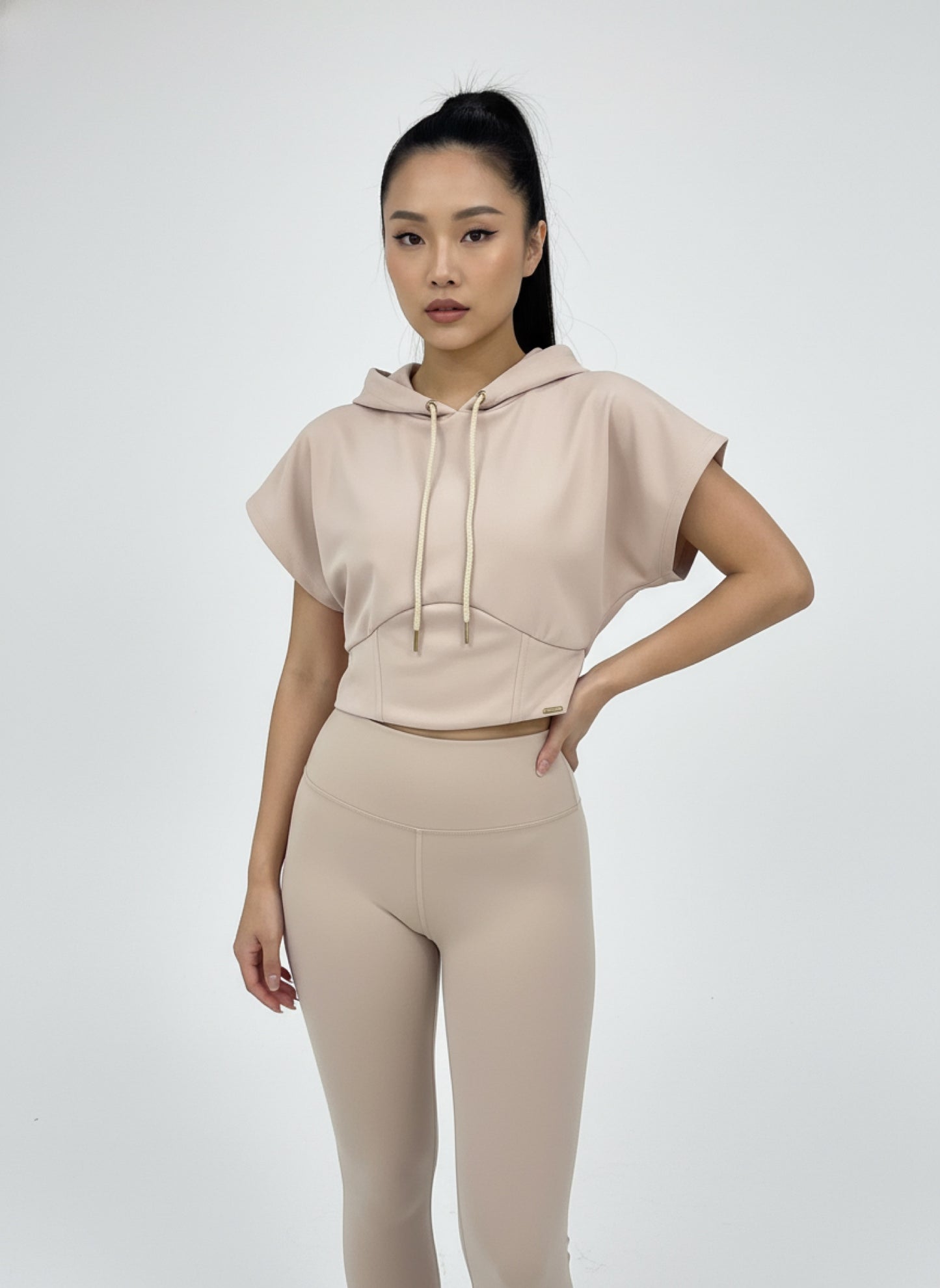 CREAMY CROP TOP HOODIE