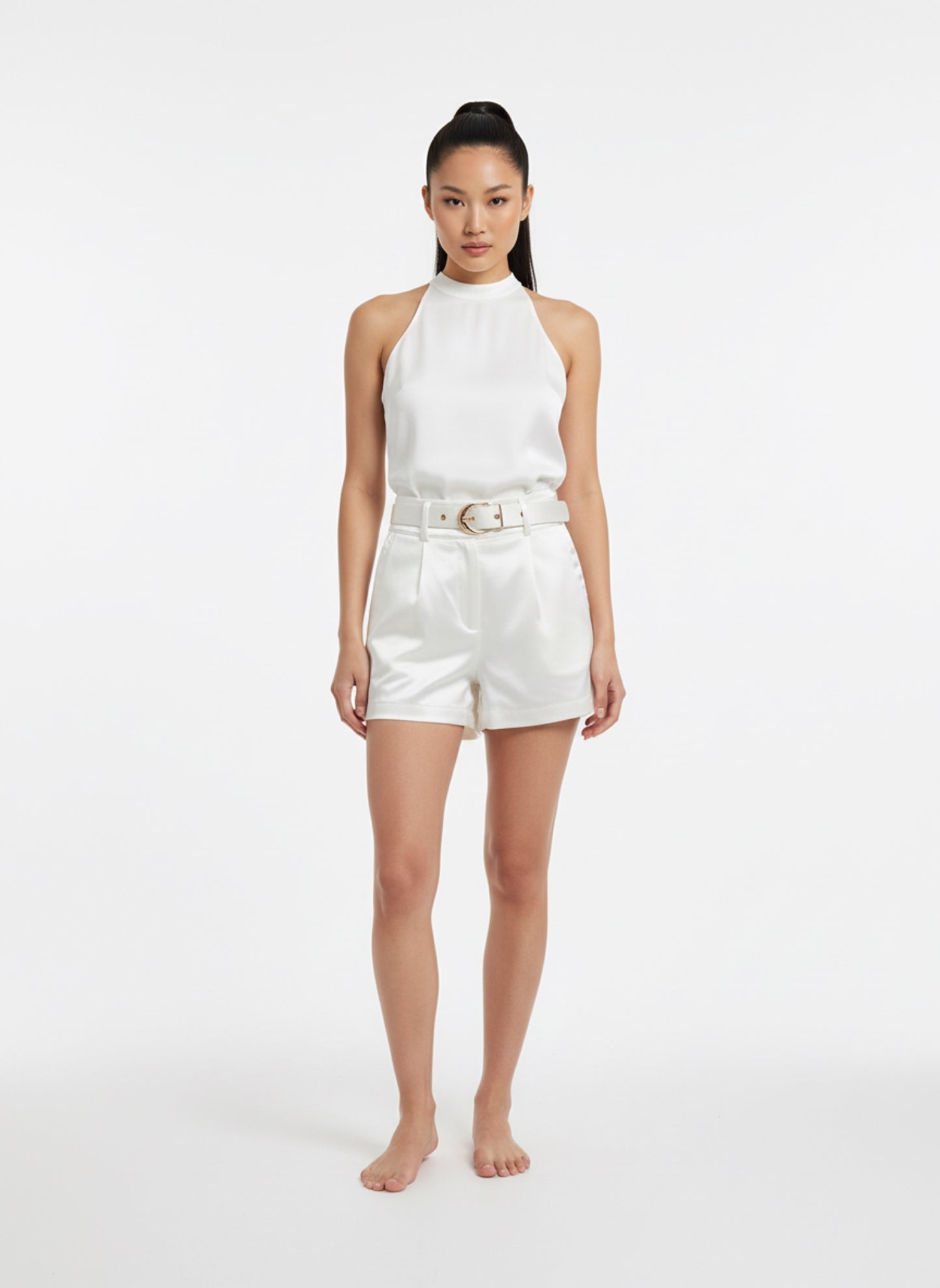 WHITE SILK ELEGANT SHORT
