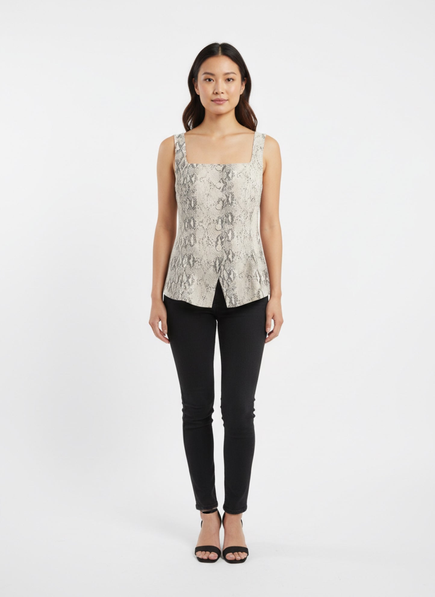 TOP WILD CHIC
