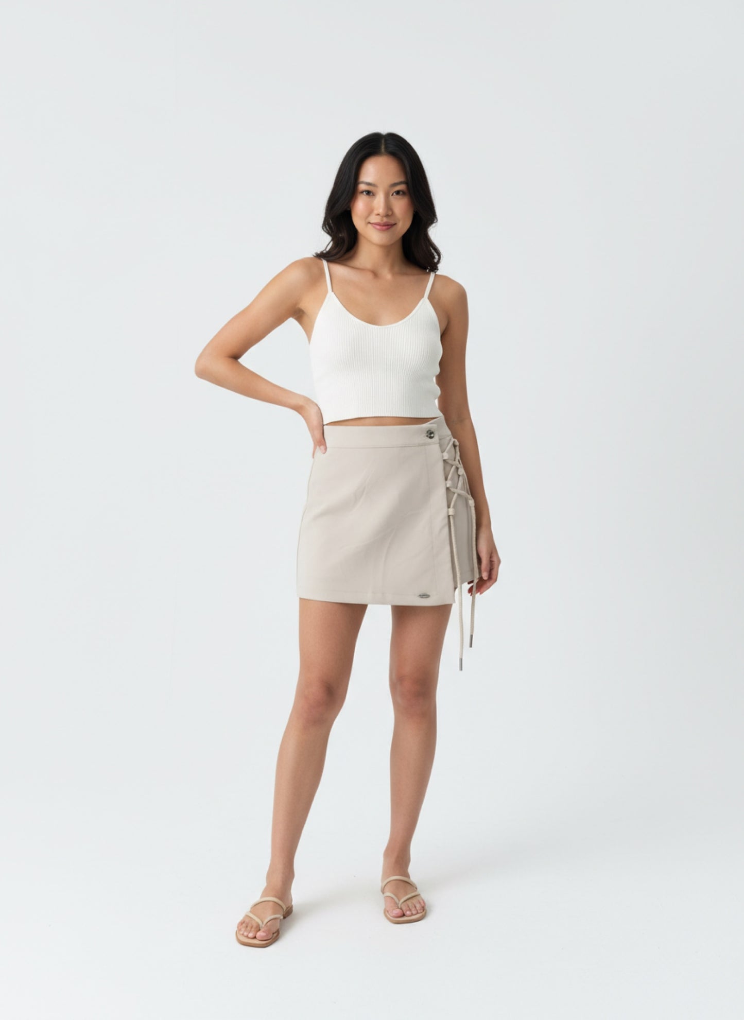 CREAM ELEGANT SKORT
